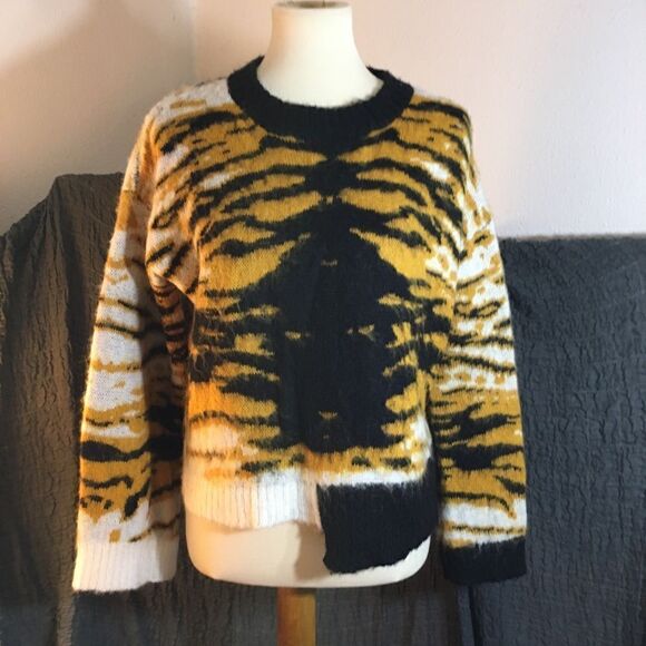 TIMING Tiger/Animal Print Sweater Top Size Small - Picture 1 of 10